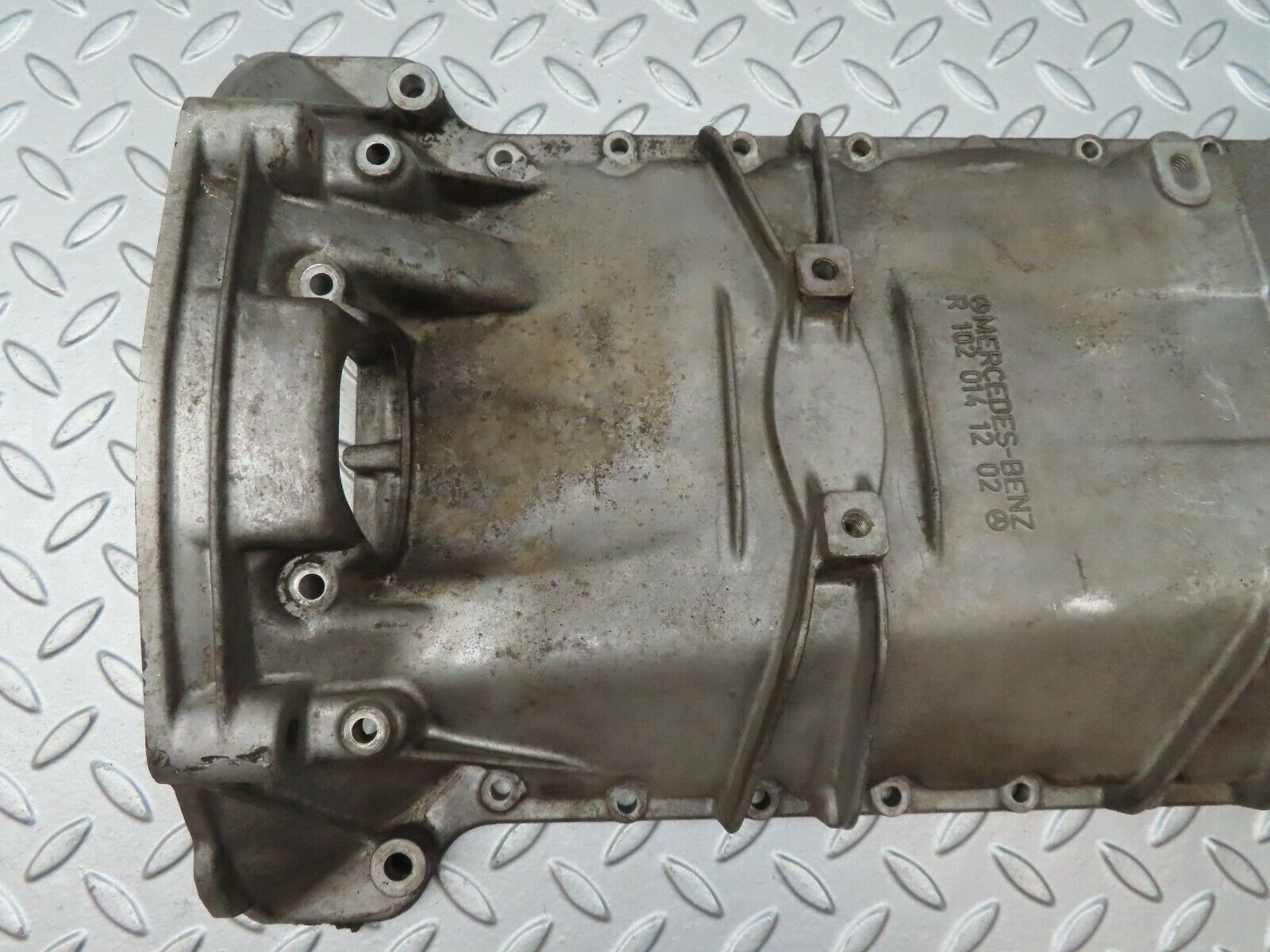 4094 Mercedes-Benz S123 200T Wagon Oil Pan Oil Sump 1020141202