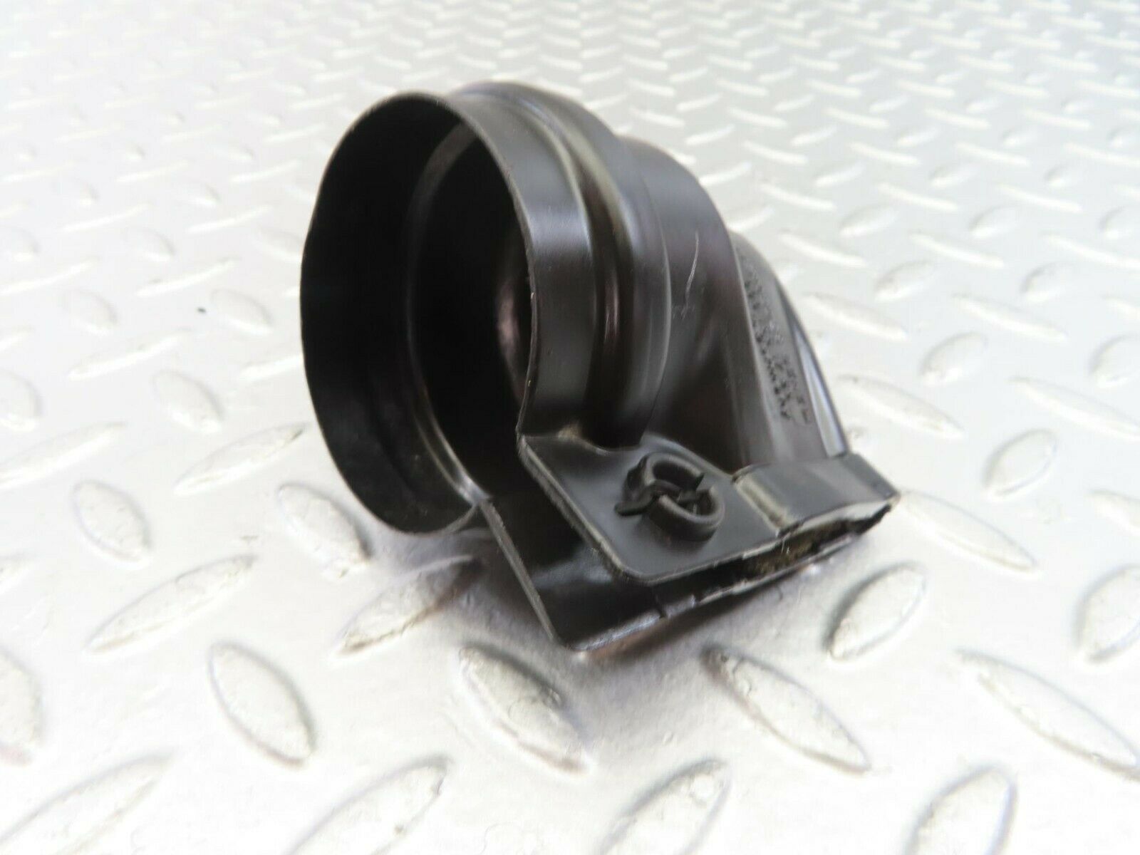 10815 Mercedes-Benz W123 230E Ignition Coil Protective Cap 0001581785