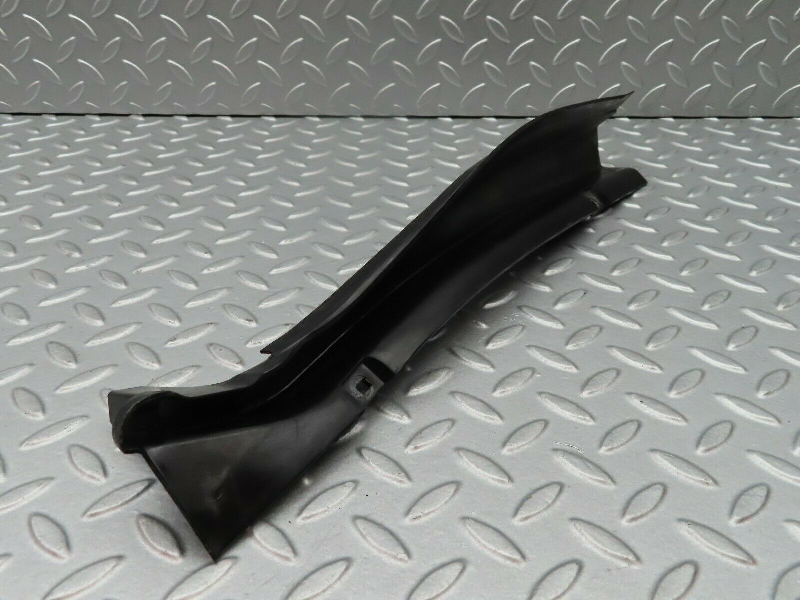5394 Mercedes-Benz W124 230E Fairing Front Panel Cover Left 1246202567