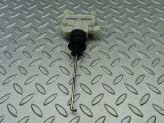 6576 Mercedes-Benz S124 E220 Wagon Trunk Lock Vacuum Actuator