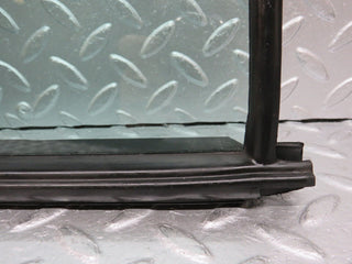 W126 rear right quarter window glass used OEM