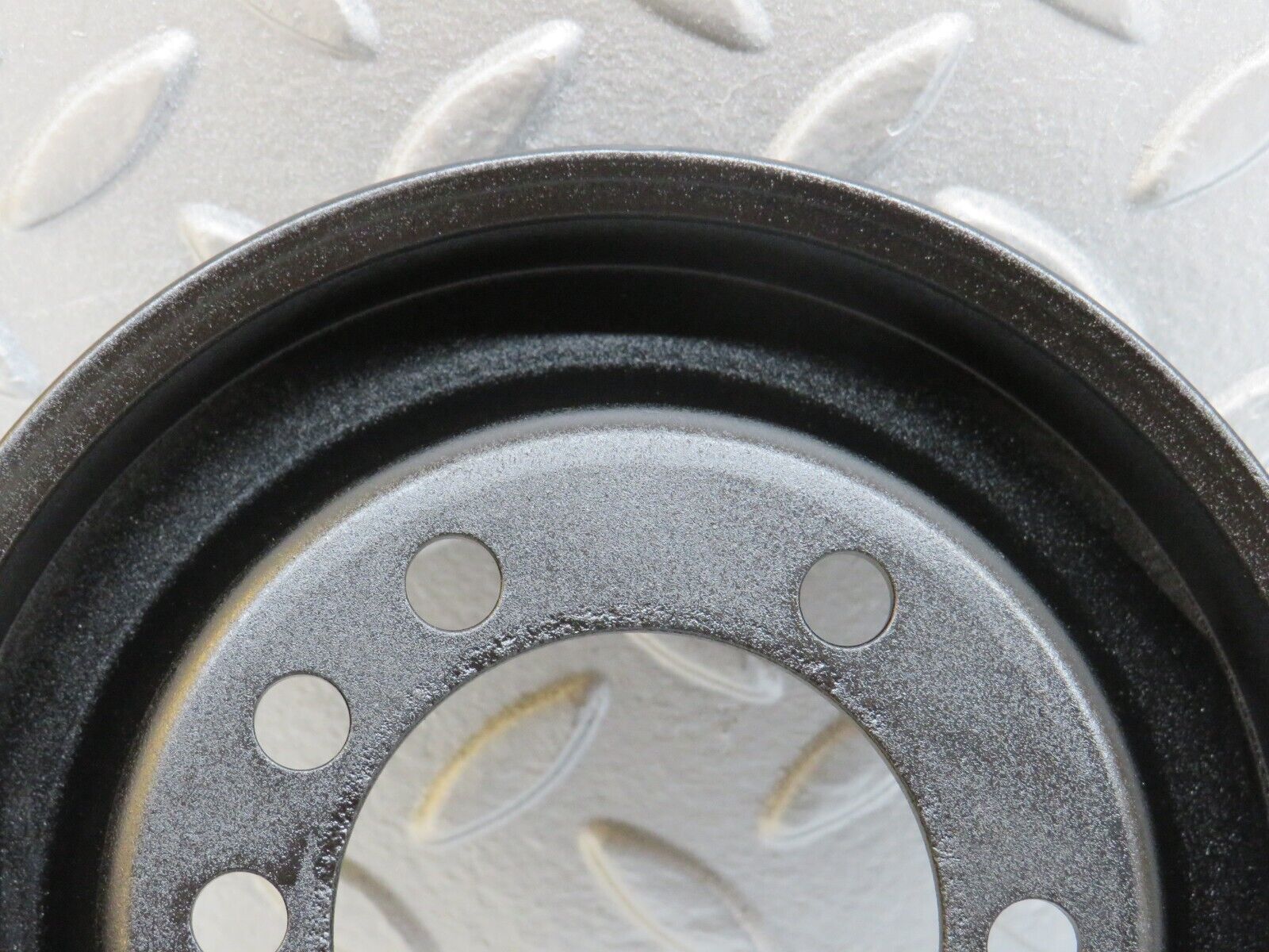 36794 Mercedes-Benz W201 190E 2.0L Crankshaft Pulley 6030320204