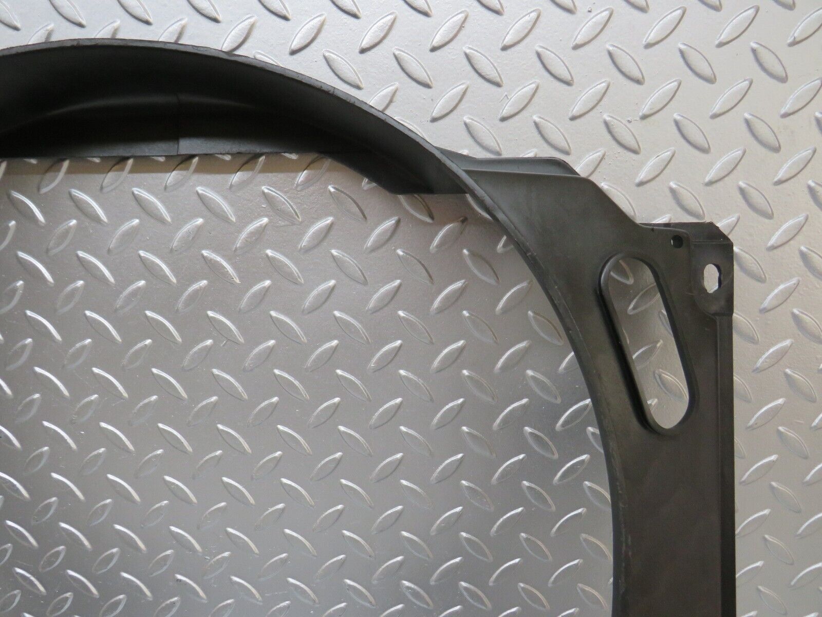 26303 Mercedes-Benz W116 450SE Radiator Shroud Fan Cover 1165050355
