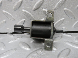 W124 Cabriolet vacuum control valve used OEM