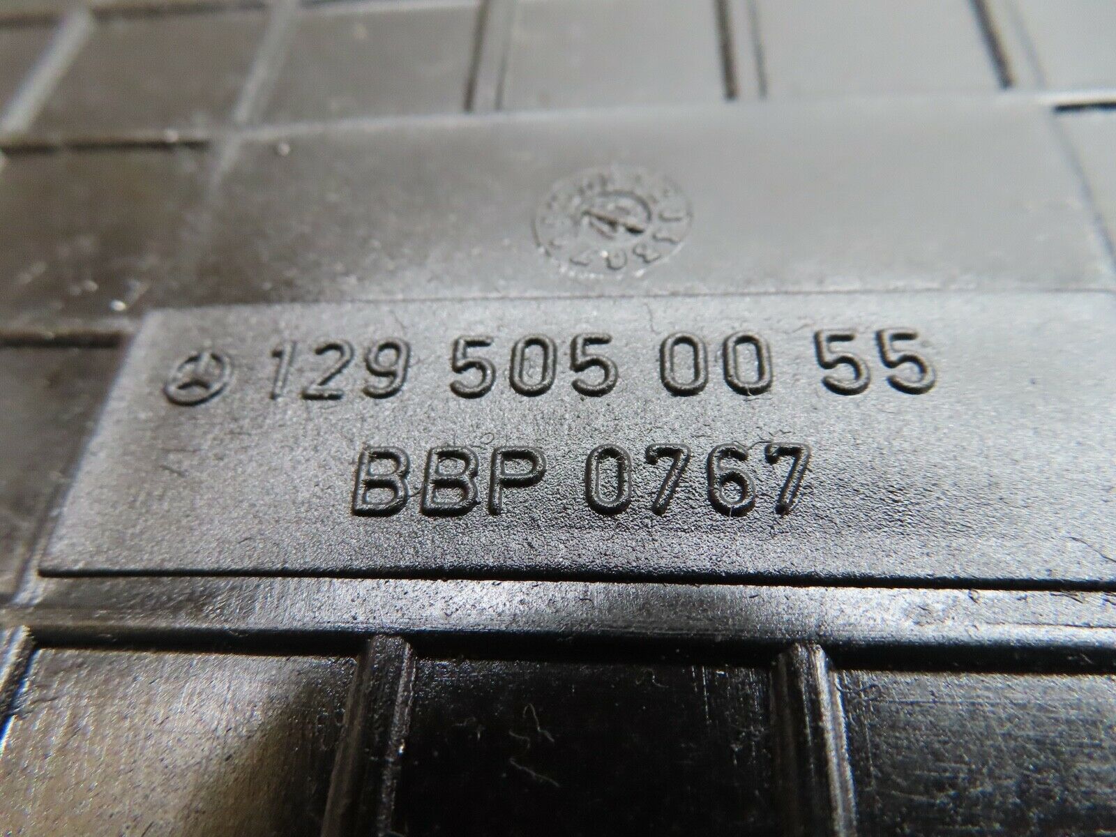 17327 Mercedes-Benz R129 300SL Coupe Radiator Fan Shroud Fan Cover 1295050055