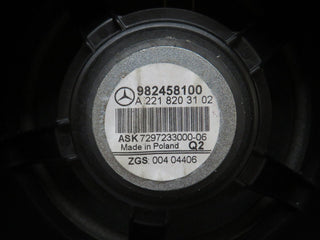 35226 Mercedes-Benz W221 Rear Right Door Loudspeaker 2218203102