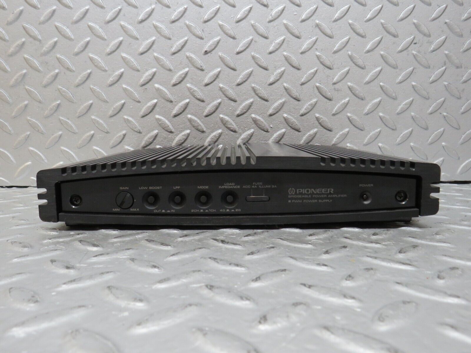 36503 Mercedes-Benz W201 190E 2.0L Audio Amplifier Control Unit PIONEER GM-2000