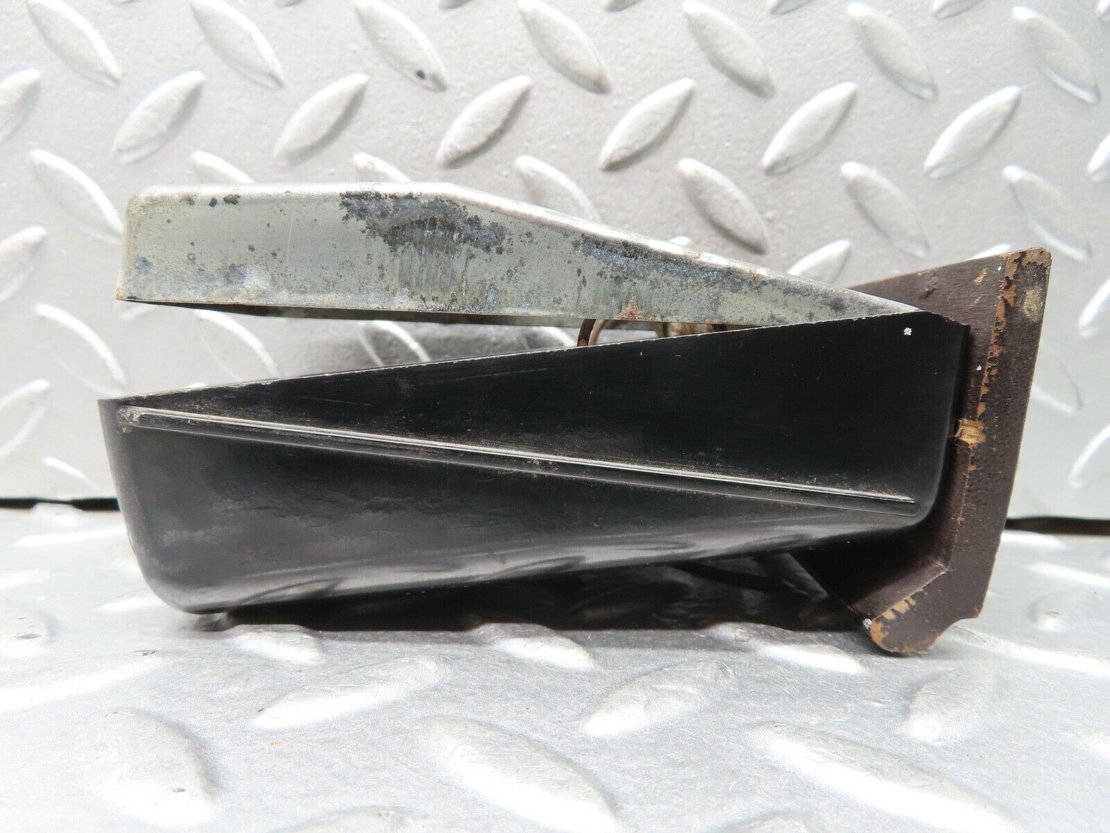 18680 Mercedes-Benz W120 W121 Ponton Dashboard Ashtray