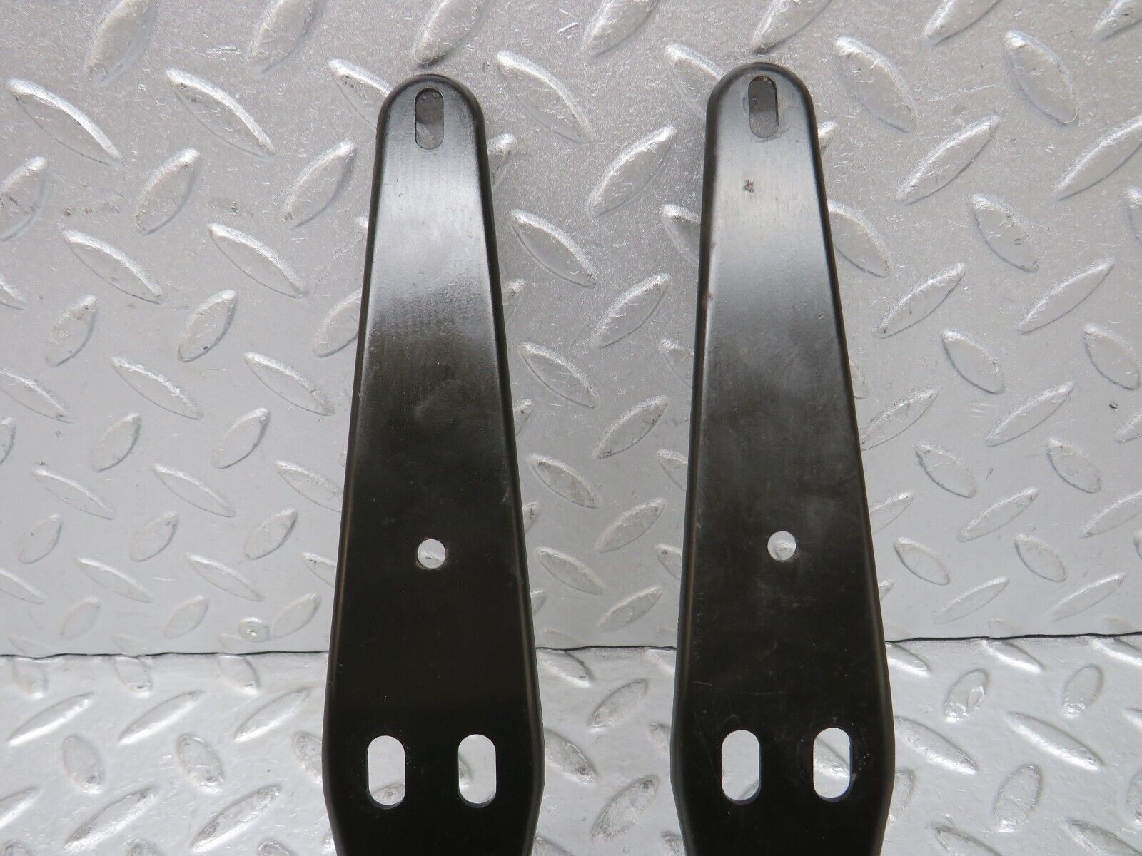 37805 Mercedes-Benz A124 320E Cabriolet Rear Power Window Regulator Support