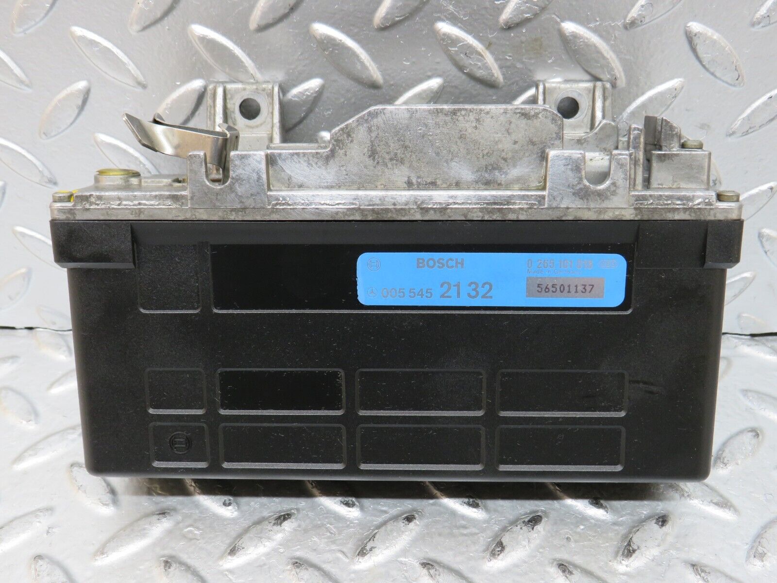 27653 Mercedes-Benz S124 300TE Wagon ABS Control Unit ECU Bosch 0055452132