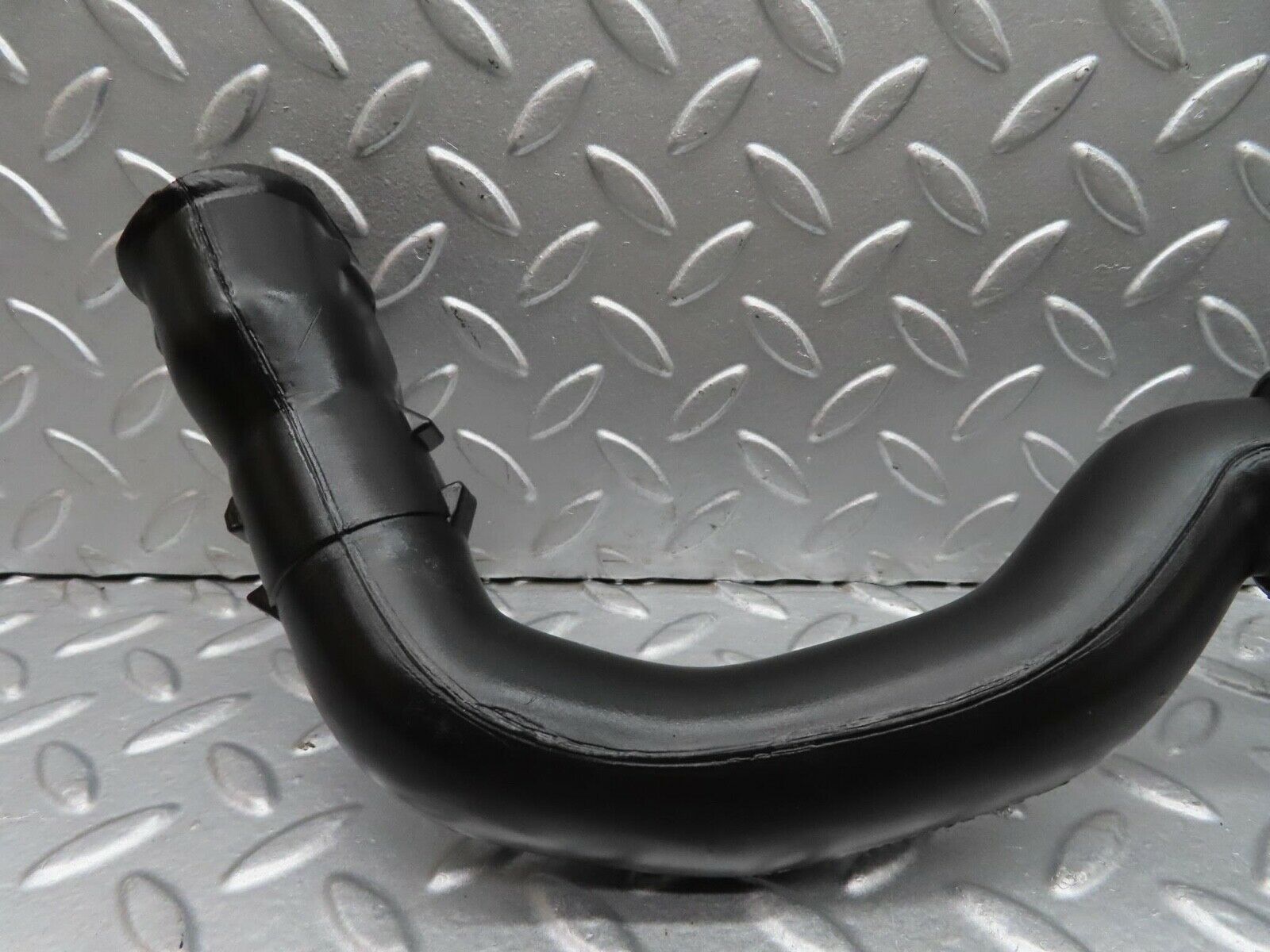 14905 Mercedes-Benz W140 S320 Engine Bay Water Drain Right Side 1406280478