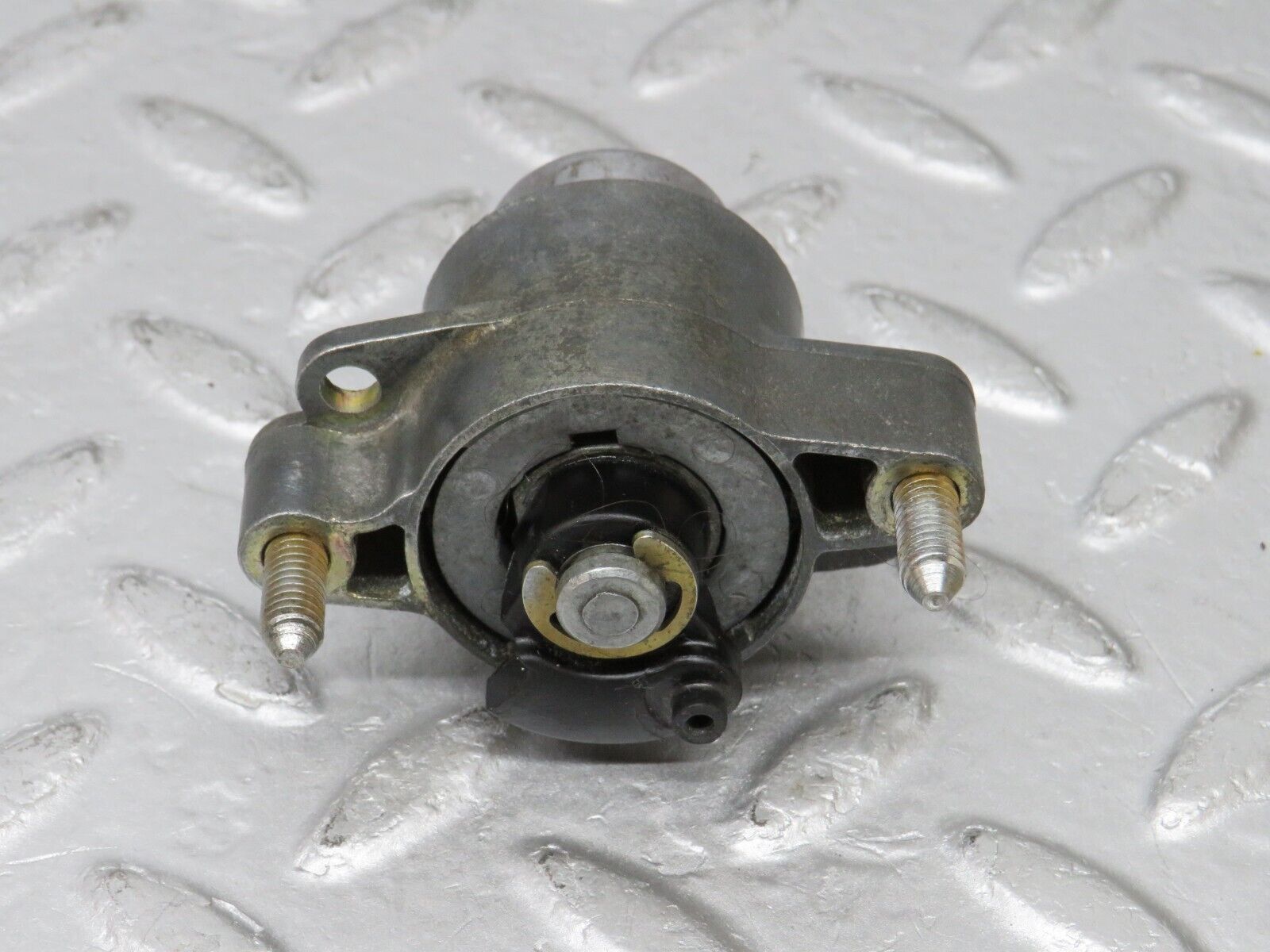 36074 Mercedes-Benz W126 420SE Trunk Lock No Key