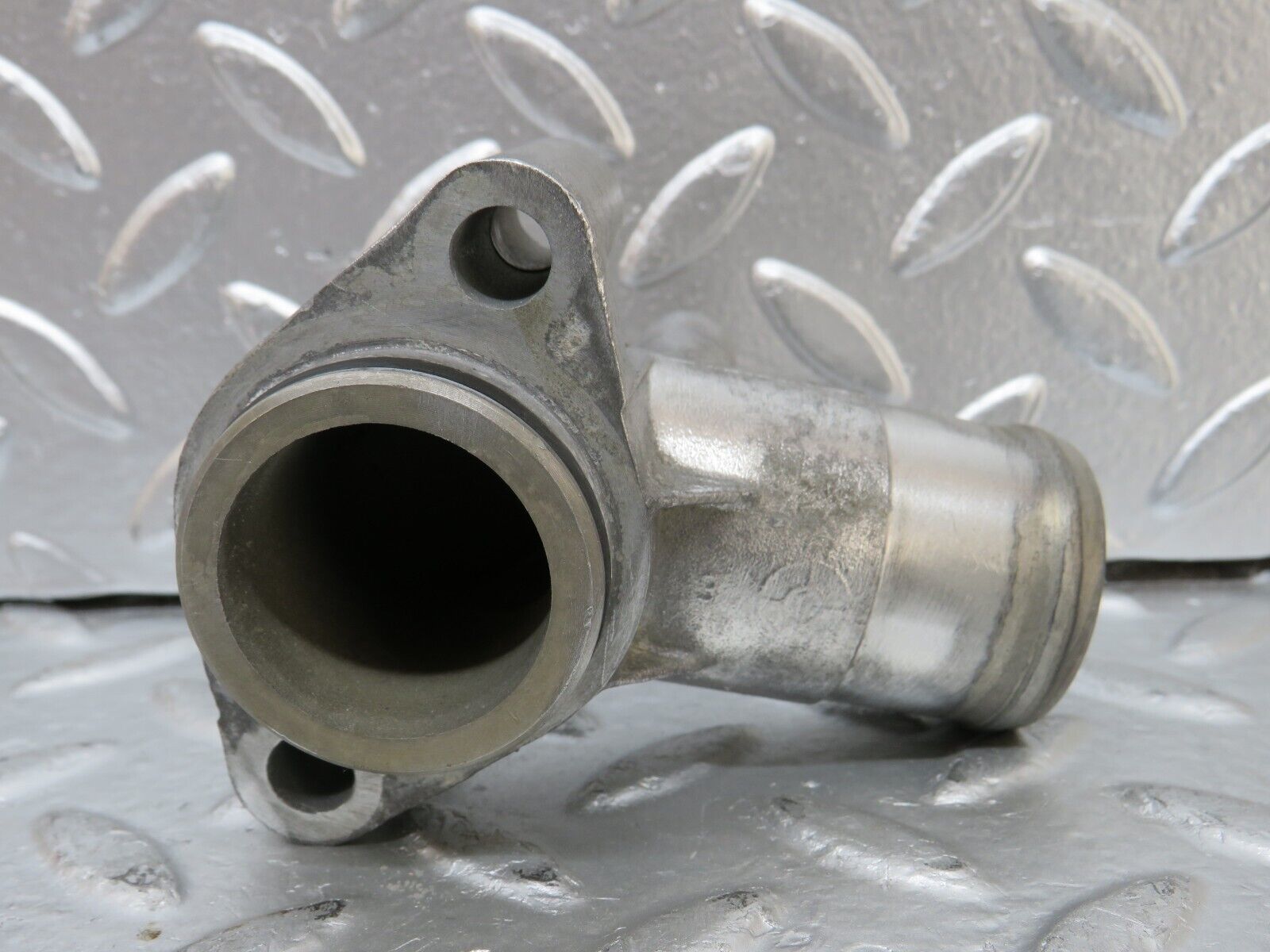 24855 Mercedes-Benz W140 S320 Coolant Flange Pipe 1042030431