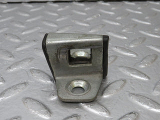 34133 Mercedes-Benz W124 260E Door Lock Latch