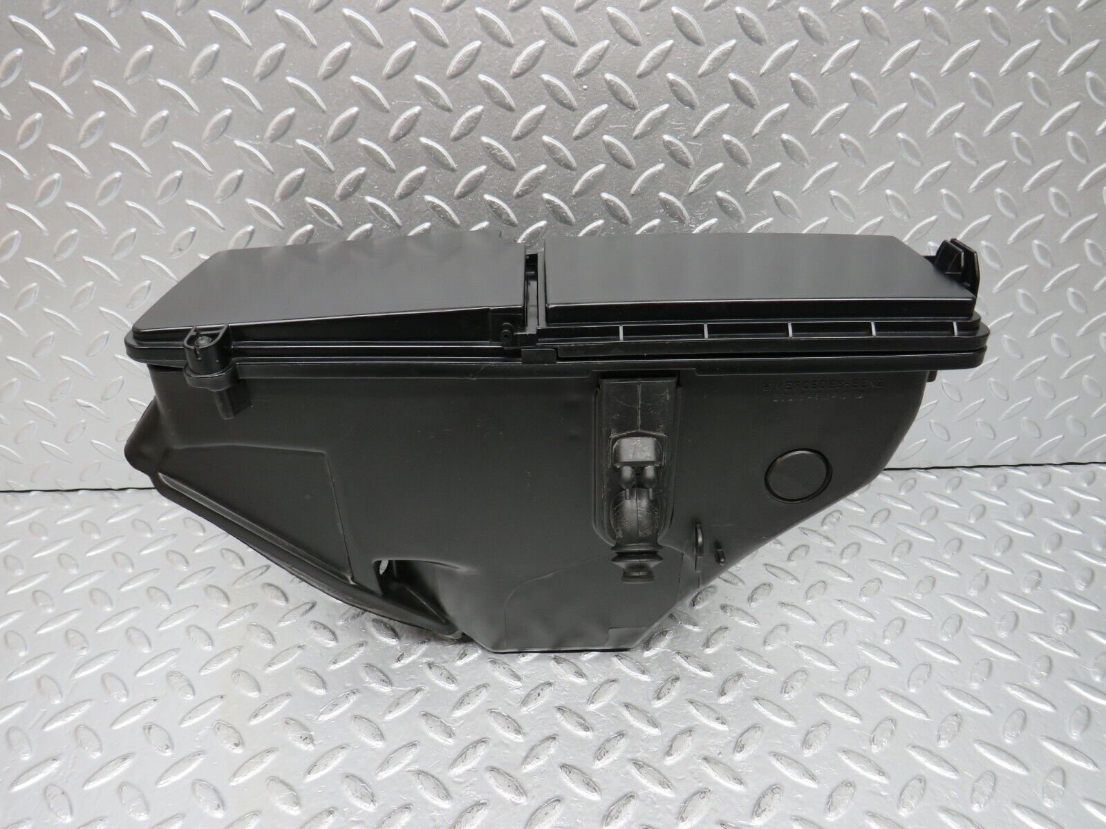 33445 Mercedes-Benz W202 C180 Fuse Box 2025455340 2025453401 2025451203