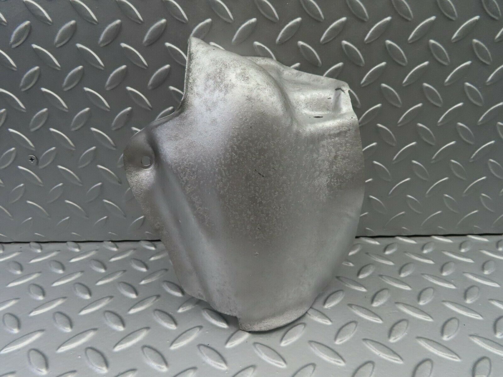 6768 Mercedes-Benz S124 E220 Wagon Exhaust Heat Shield