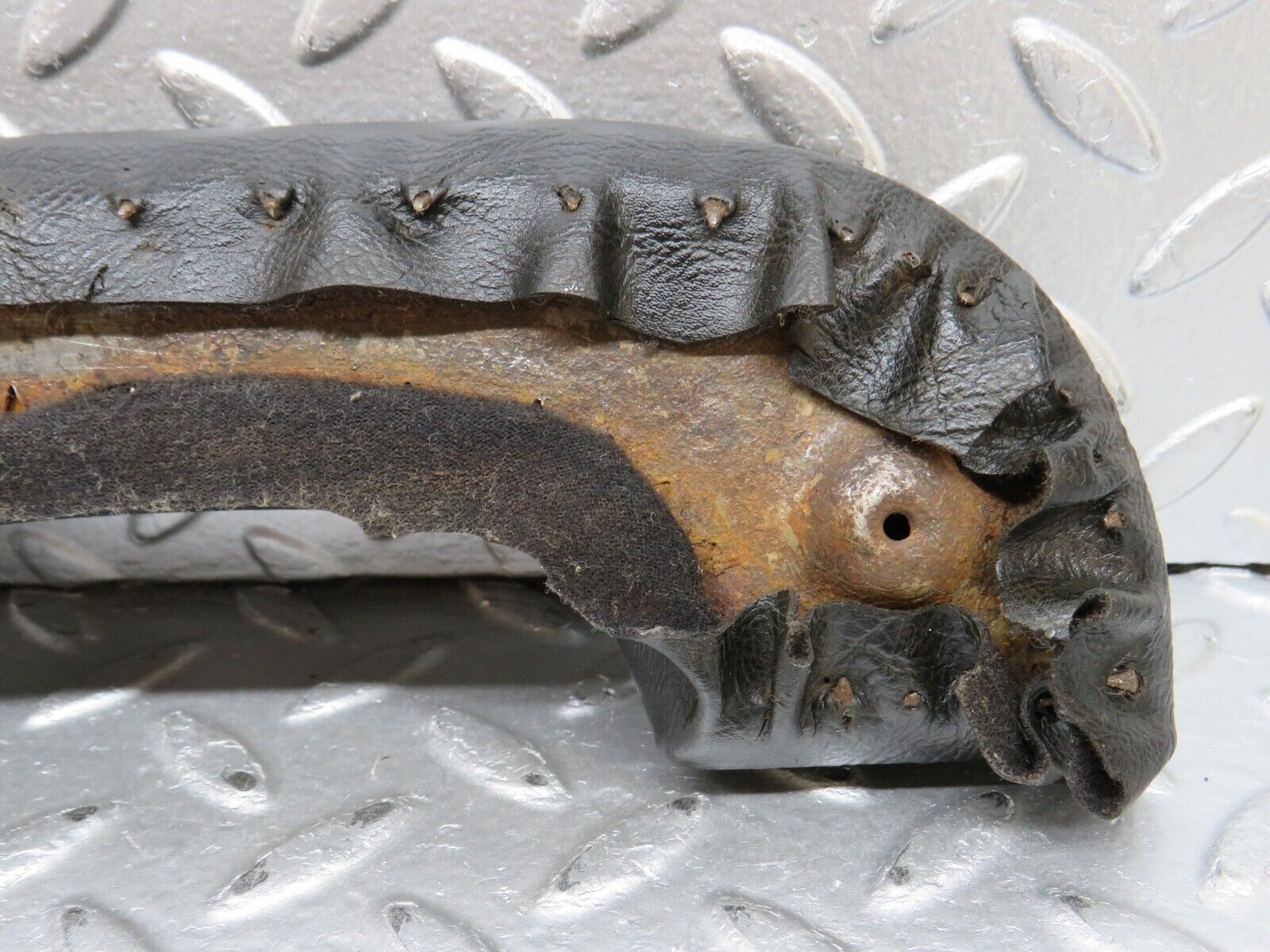 0185 Mercedes-Benz W120 Ponton Arm Rest Top Pad Black