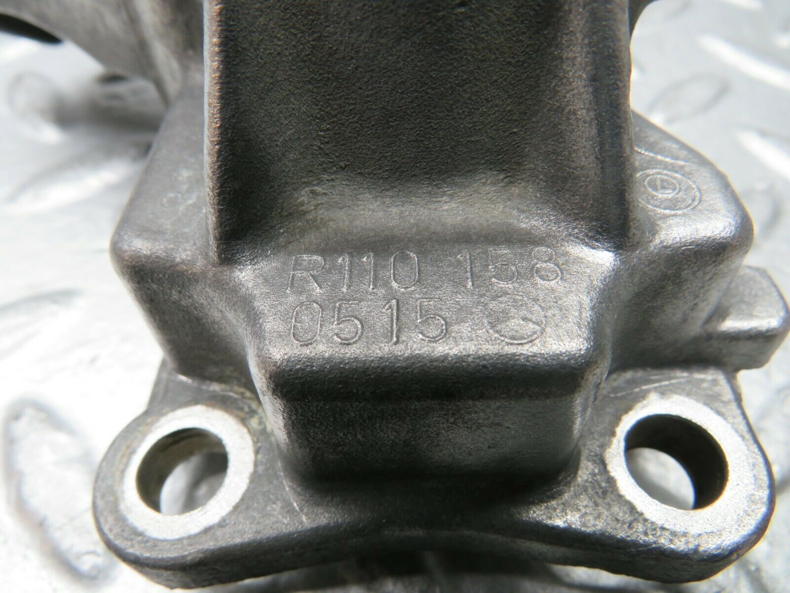 22163 Mercedes-Benz S123 280TE Ignition Distributor Housing 1101580515
