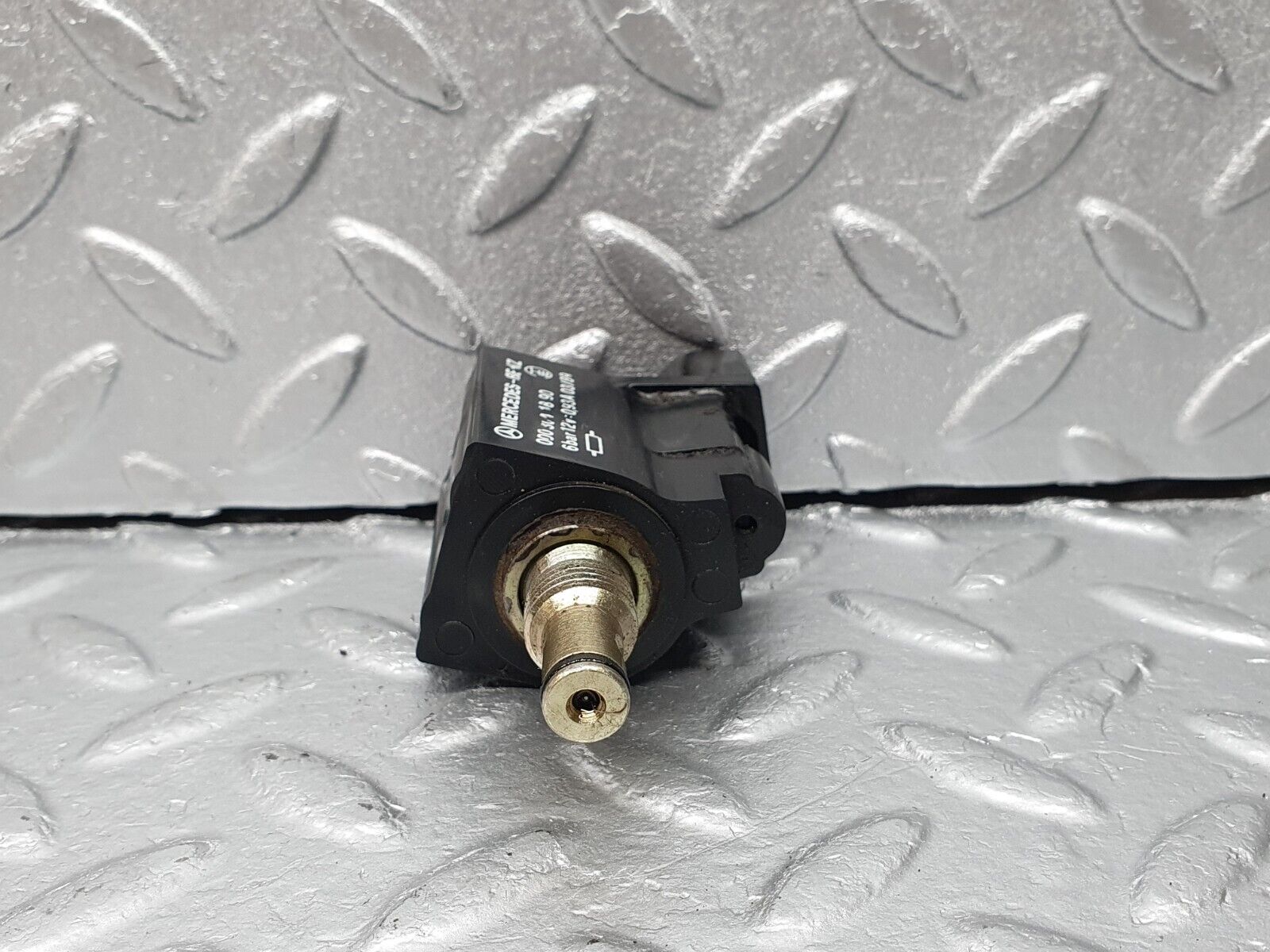 41316 Mercedes-Benz W123 300D Automatic Gearbox Solenoid Valve 722.118 0003041890
