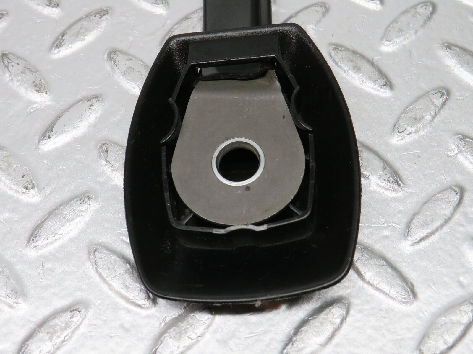 30884 Mercedes-Benz W201 190E 2.0L Seat Belt Runner Pair 2019190920