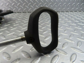 10864 Mercedes-Benz W123 230E Handbrake