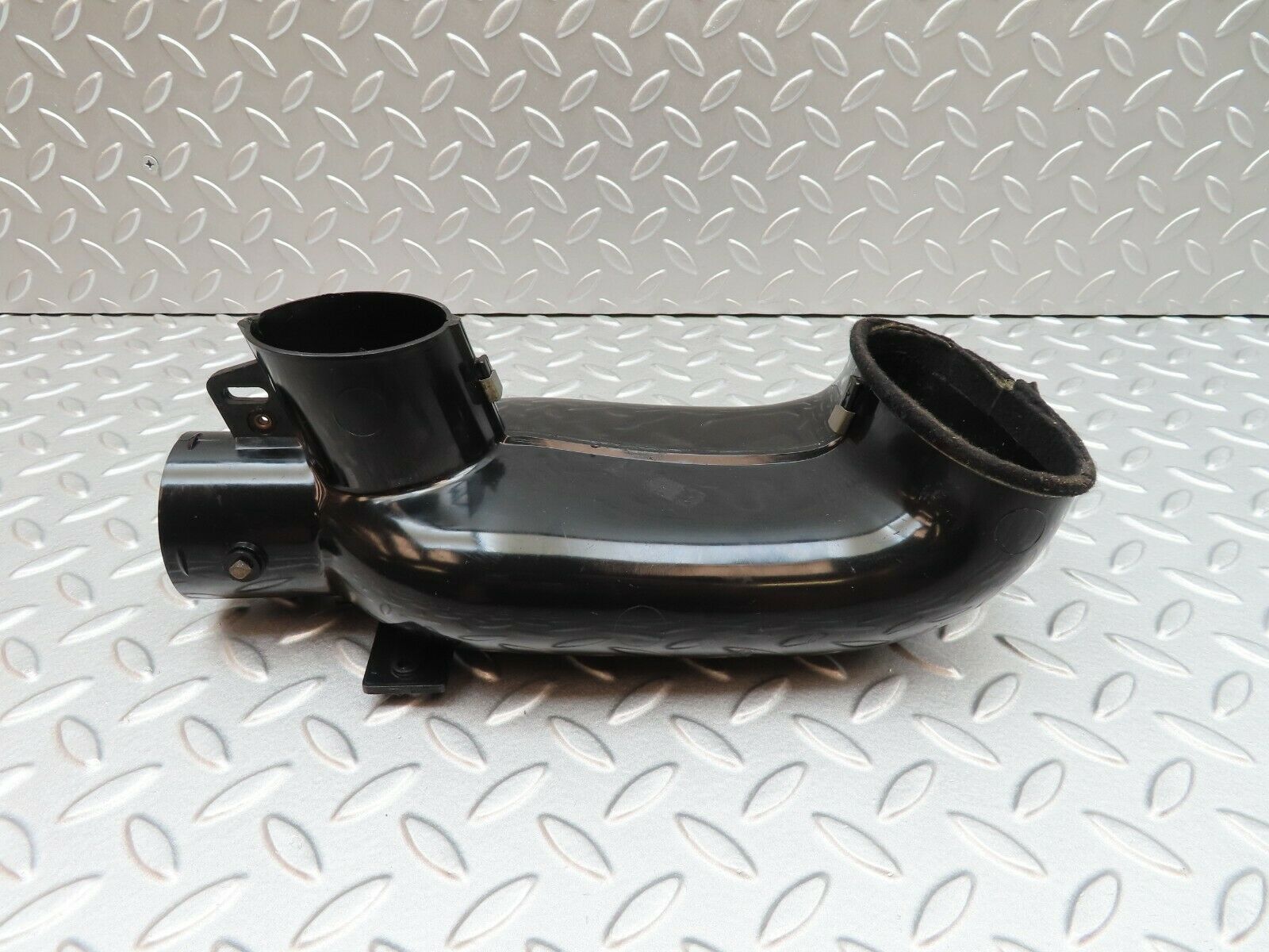 5001 Mercedes-Benz R107 350SL Coupe Heater Air Duct