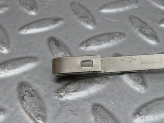 W109 windscreen wiper arm right side used OEM