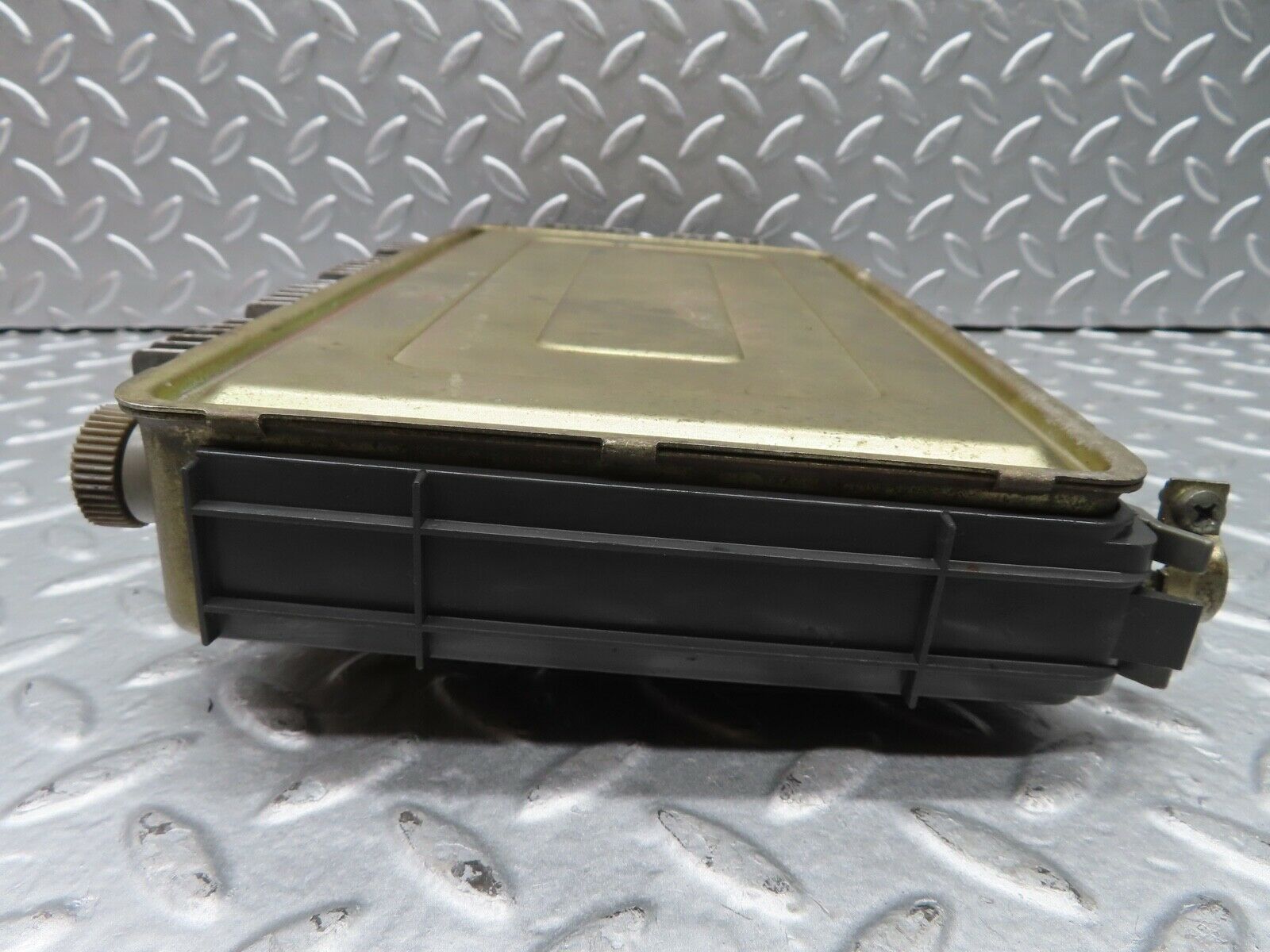 20768 Mercedes-Benz R107 450SL ECU Engine Control Unit 0280002003