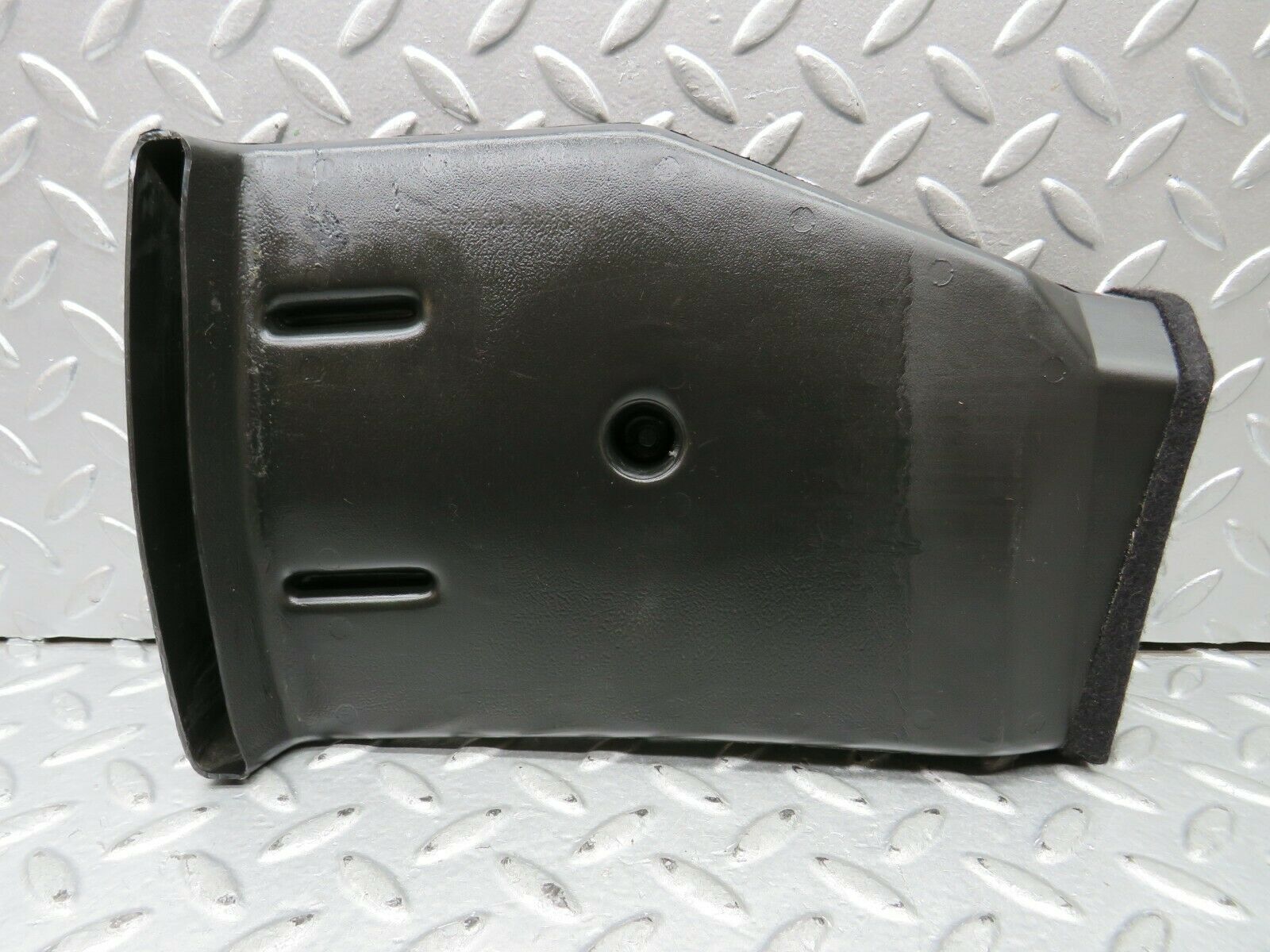 22039 Mercedes-Benz S123 280TE Wagon Heating Air Duct Right Side 1238310746