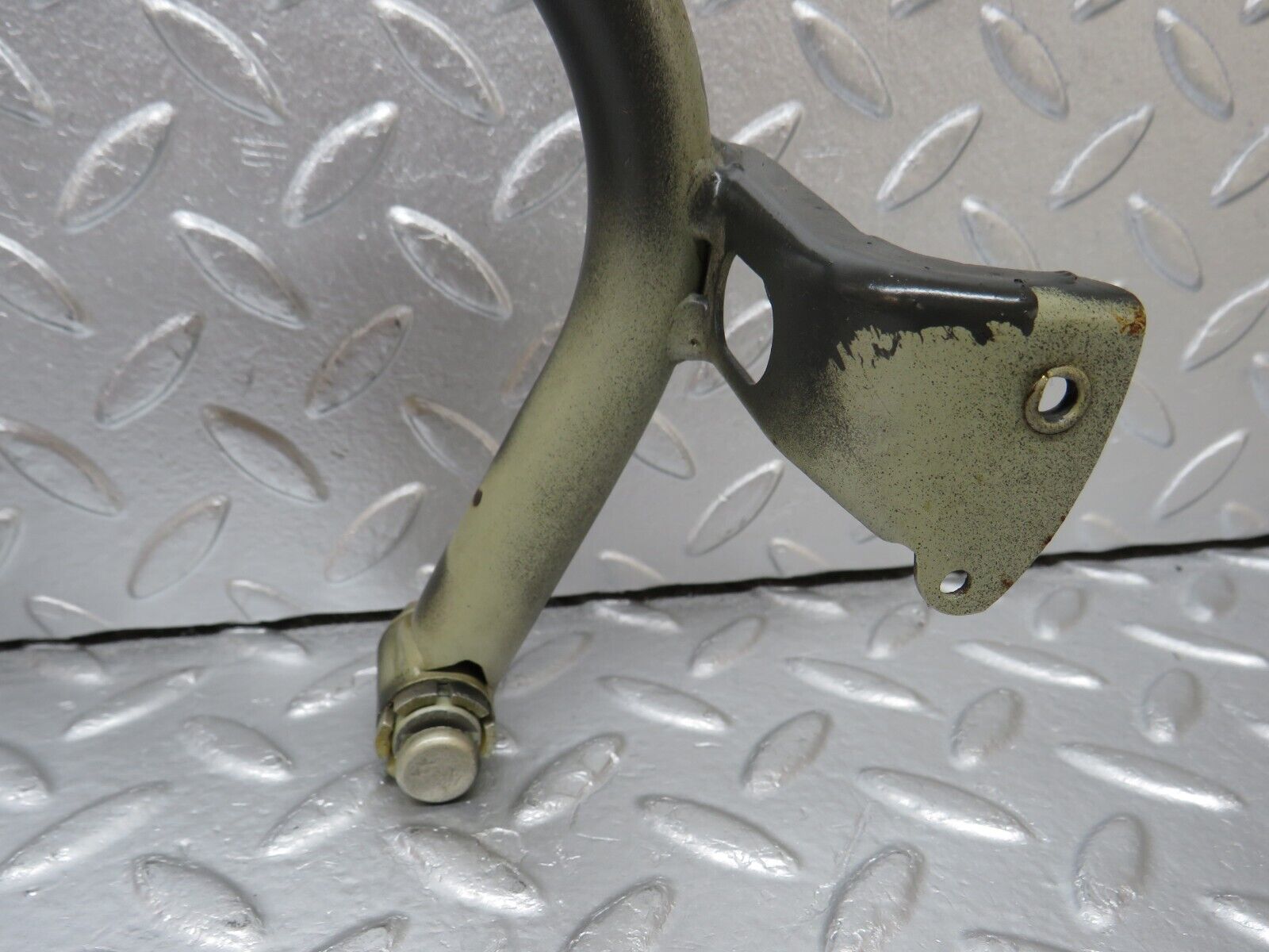33725 Mercedes-Benz W201 190E 2.0L Trunk Lid Hinge Right Side