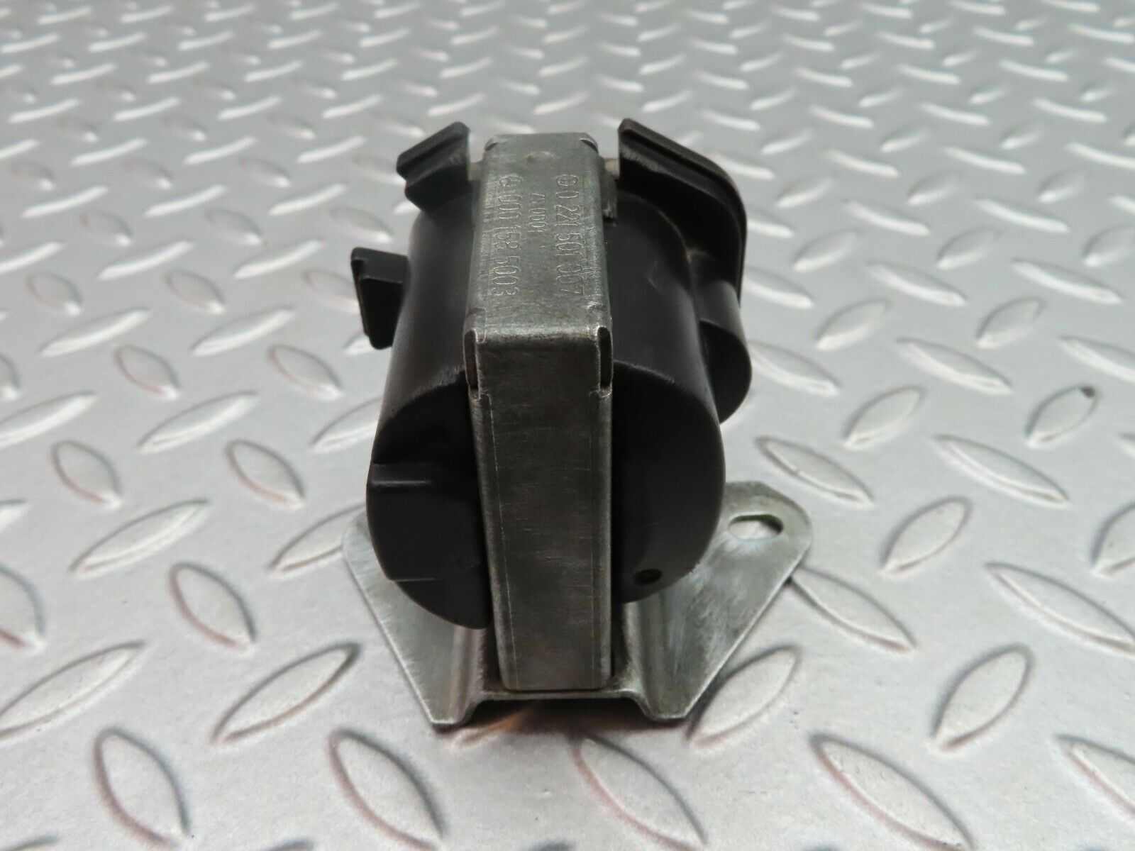 5442 Mercedes-Benz W124 230E Ignition Coil 0001585003