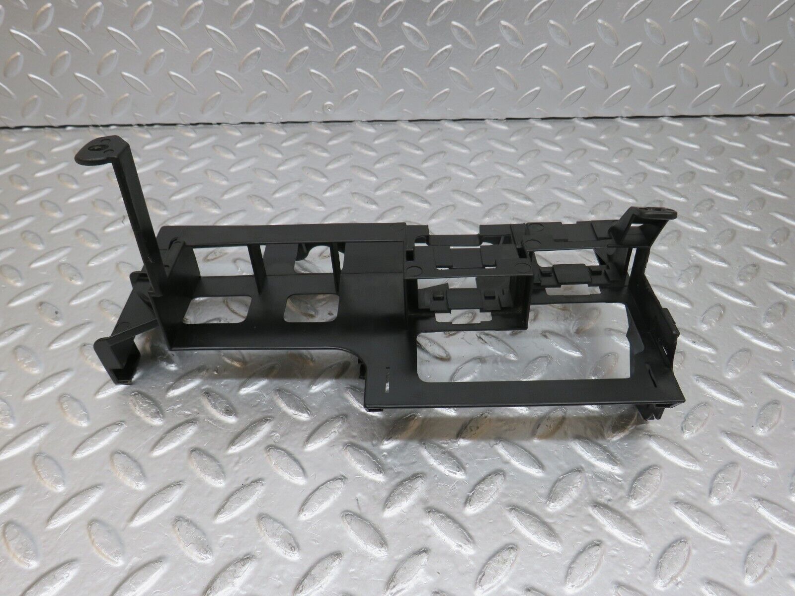 29272 Mercedes-Benz W124 230E Ecu And Relay Bracket 1245455240