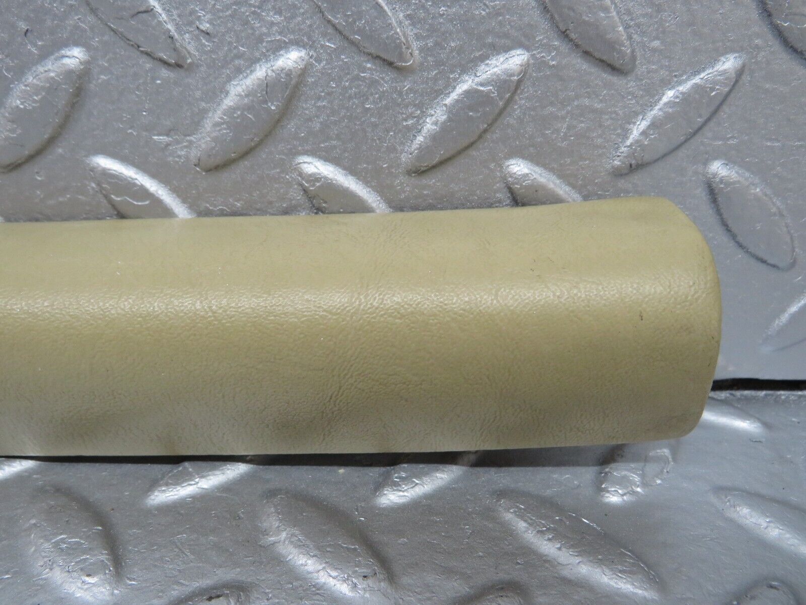 40192 Mercedes-Benz R107 Hard Top B Pillar Trim Right Side Beige