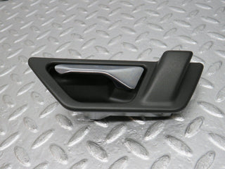 W124 Wagon front left interior door handle used OEM