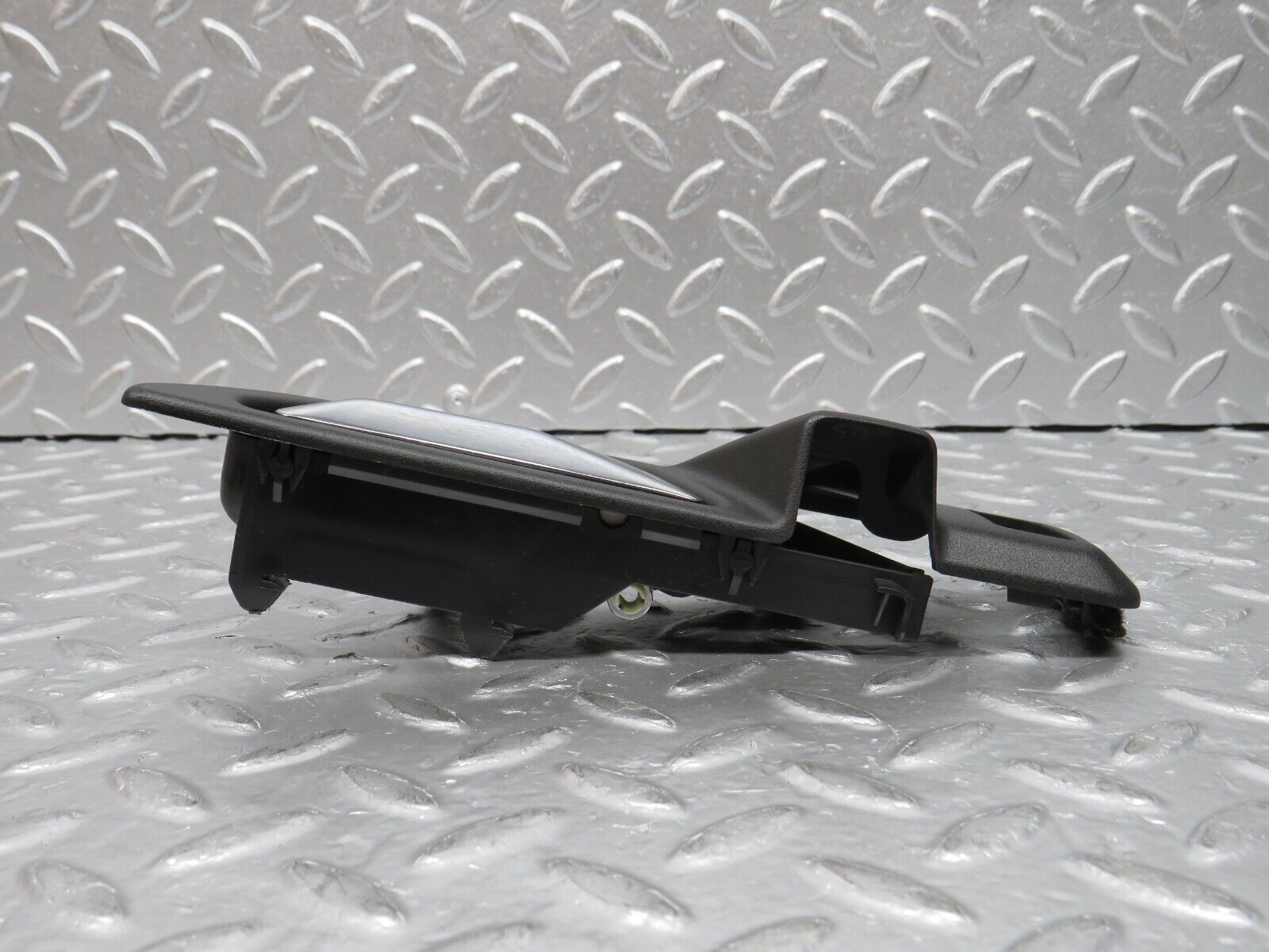 32444 Mercedes-Benz S124 300TE Rear Right Interior Door Handle 1247600261