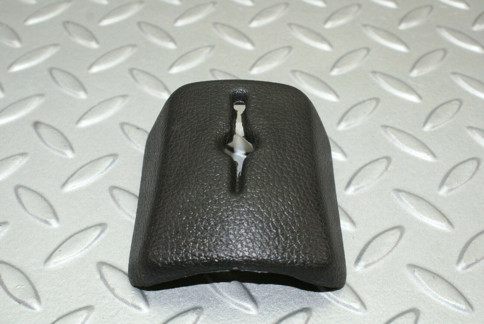2666 Mercedes-Benz W123 280E Steering Column Switch Rubber Cover 1234620996