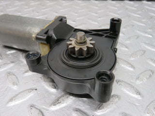 33413 Mercedes-Benz W202 C180 Window Regulator Motor Front Left 0130821638