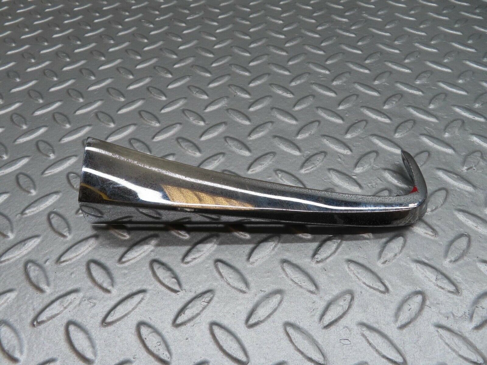 12704 Mercedes-Benz W111 220SE Rear Left Fender Wing Tail Chrome Trim 1116900379