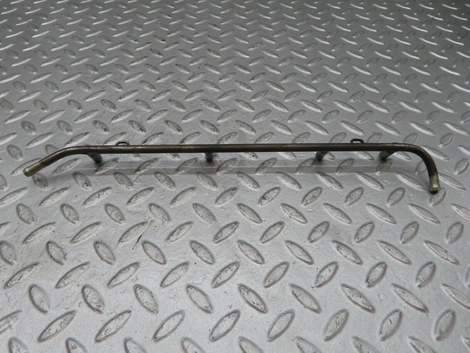 12449 Mercedes-Benz W108 280SE 3.5 Injector Fuel Pipe Right Side