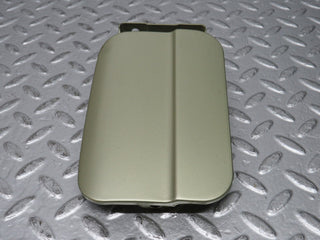 0565 Mercedes-Benz W123 230E Fuel Tank Flap Cap 1235840039