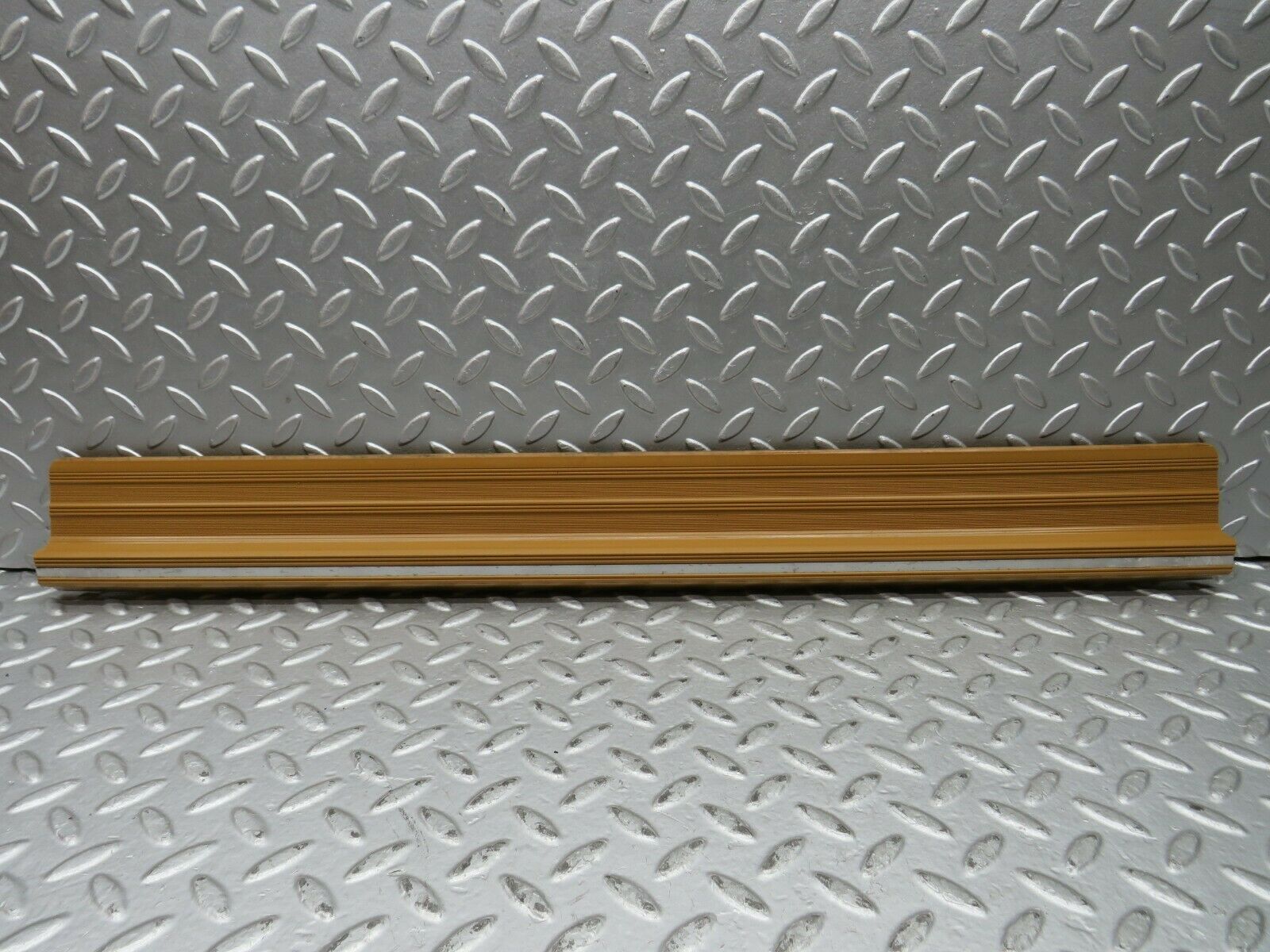 22049 Mercedes-Benz S123 280TE Wagon Front Left Door Sill Trim
