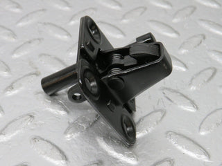 33629 Mercedes-Benz S123 280TE Wagon Bonnet Lock Catch