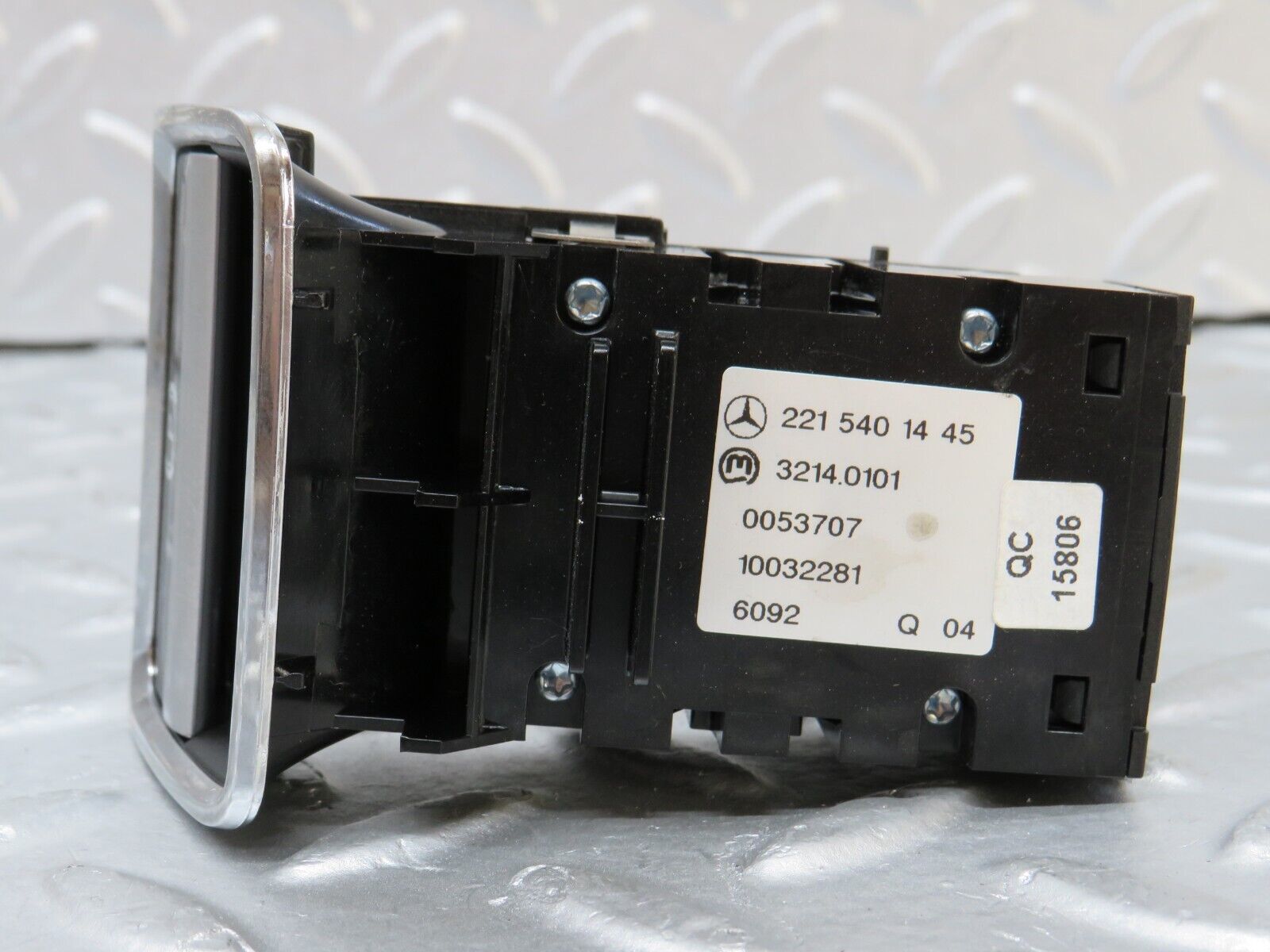 35140 Mercedes-Benz W221 Electric Parking Brake Release Switch 2215401445