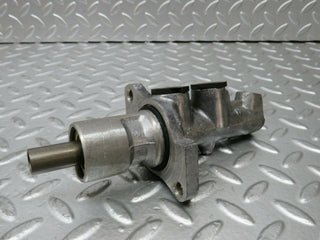 W124 Wagon brake master cylinder used OEM