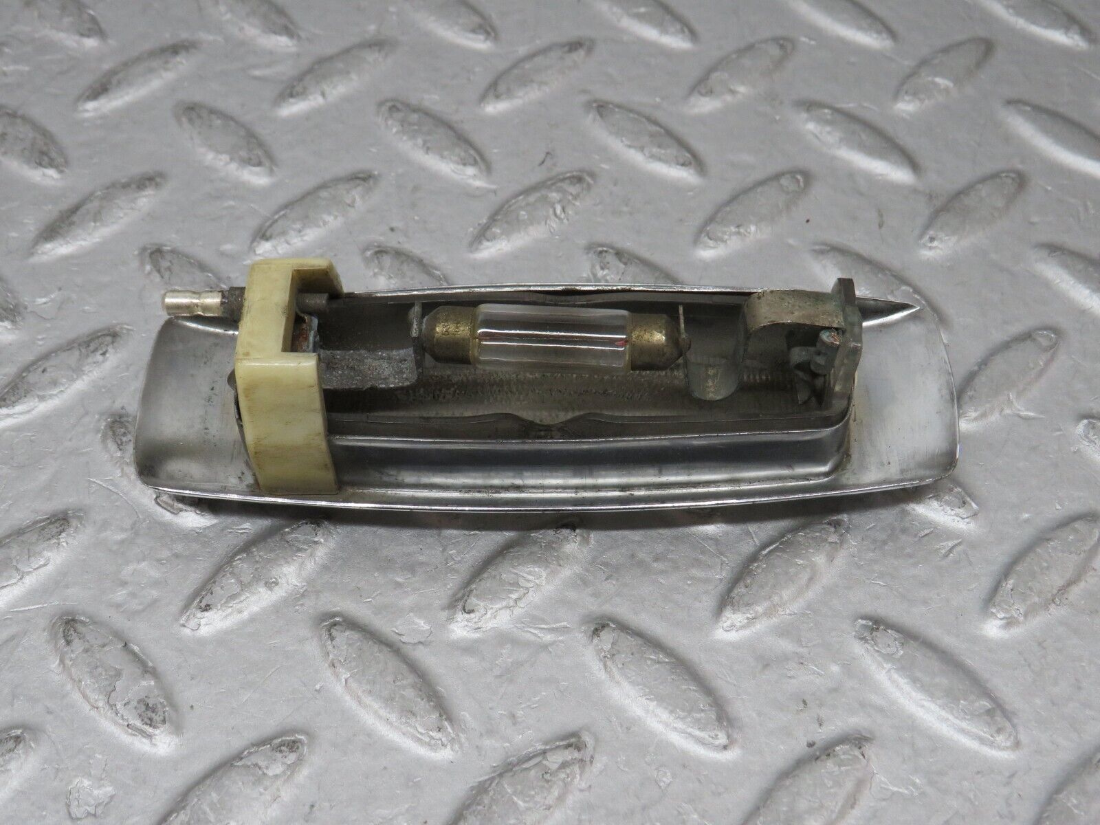 35706 Mercedes-Benz W108 Rear Interior Dome Light