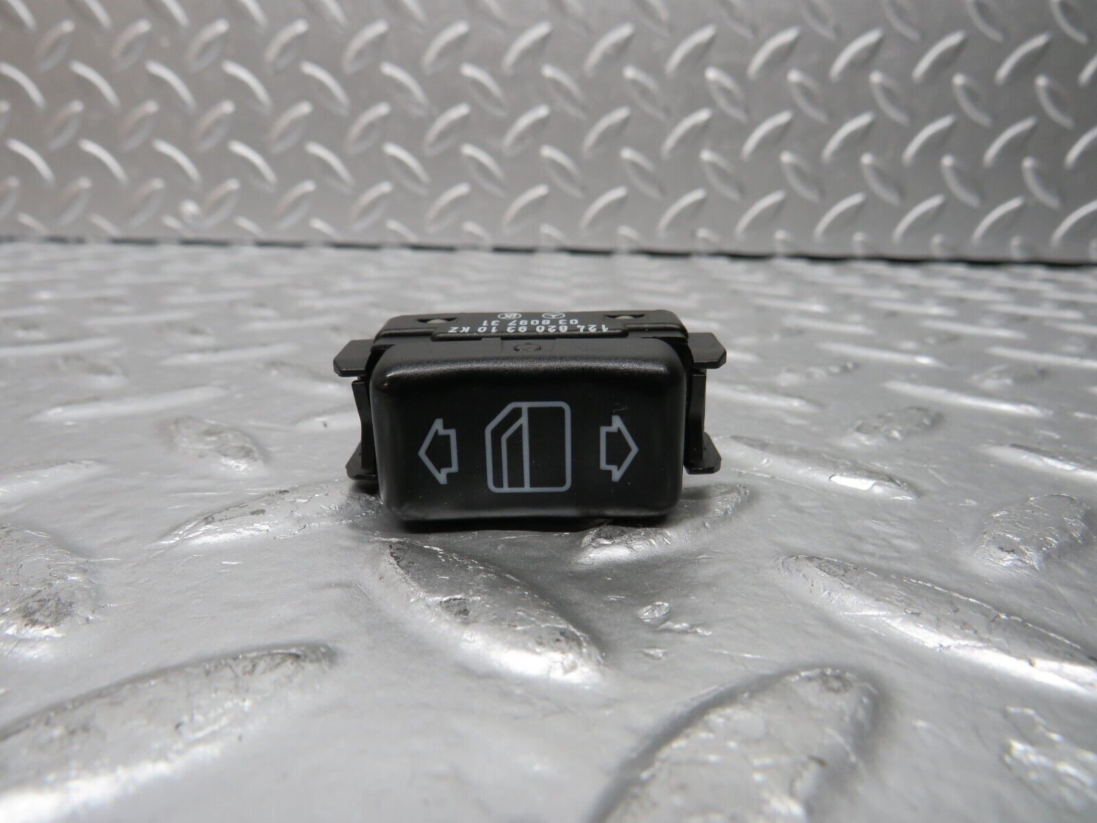 30521 Mercedes-Benz W124 230E Electric Window Switch Left Side 1248209310