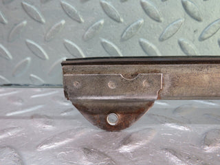 W109 front left door window glass used OEM
