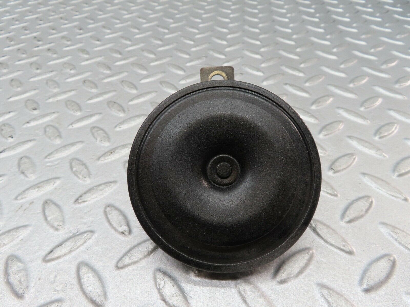 17129 Mercedes-Benz R129 300SL Coupe Horn 0035426820