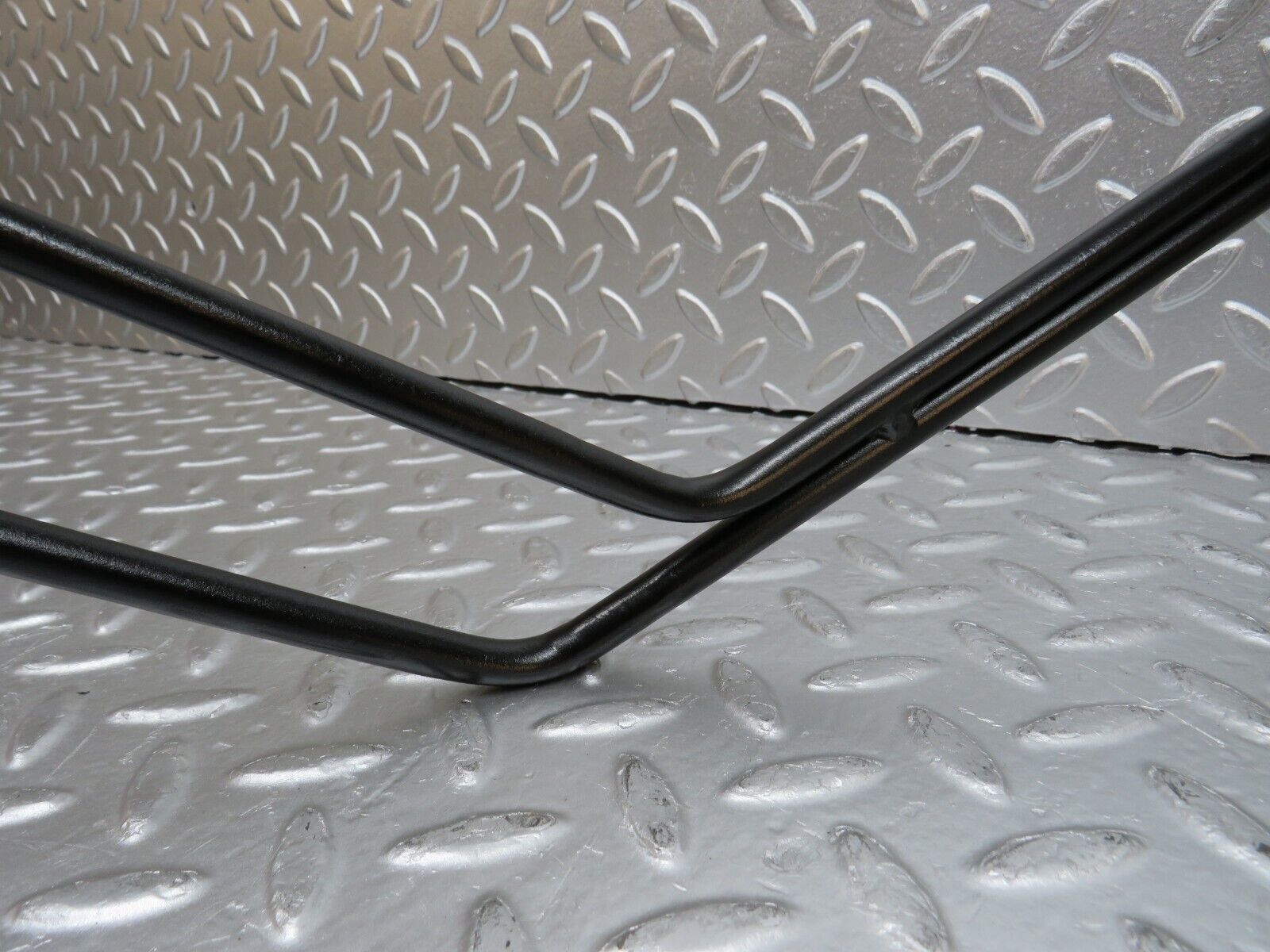 31535 Mercedes-Benz S124 220TE Wagon Oil Cooling Pipe