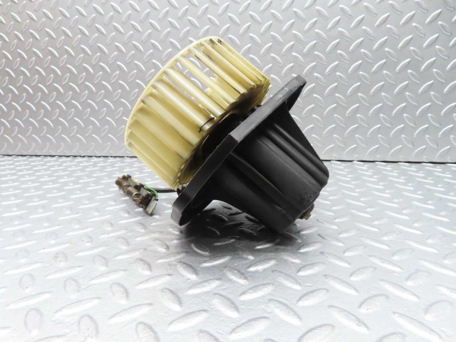 18138 Mercedes-Benz W123 200 Heater Blower Motor 1238300008